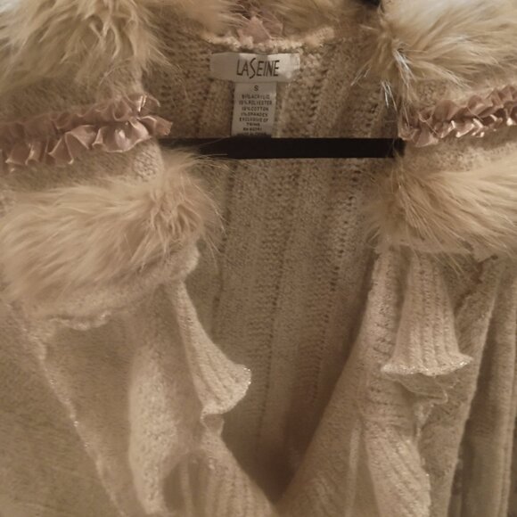 Sweater - Picture 4 of 4